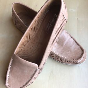 Naturalizer flat loafers